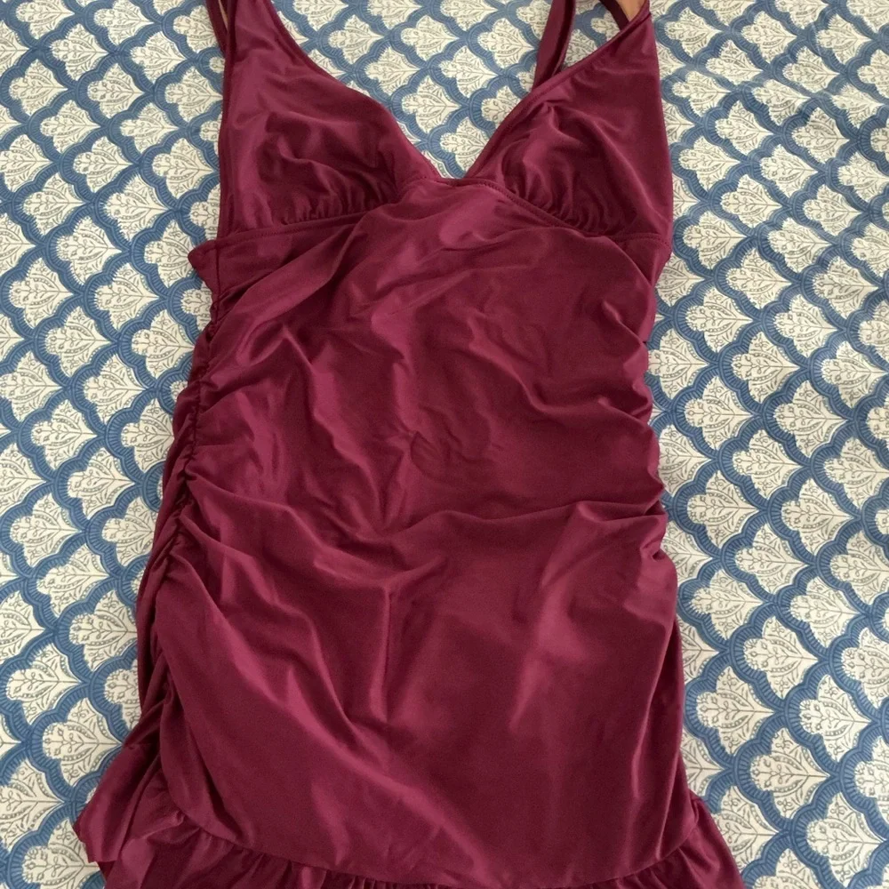 J. Crew Ruched Swim Dress burgundy one piece skirt sz 12 swimsuit - Picture 2 of 6